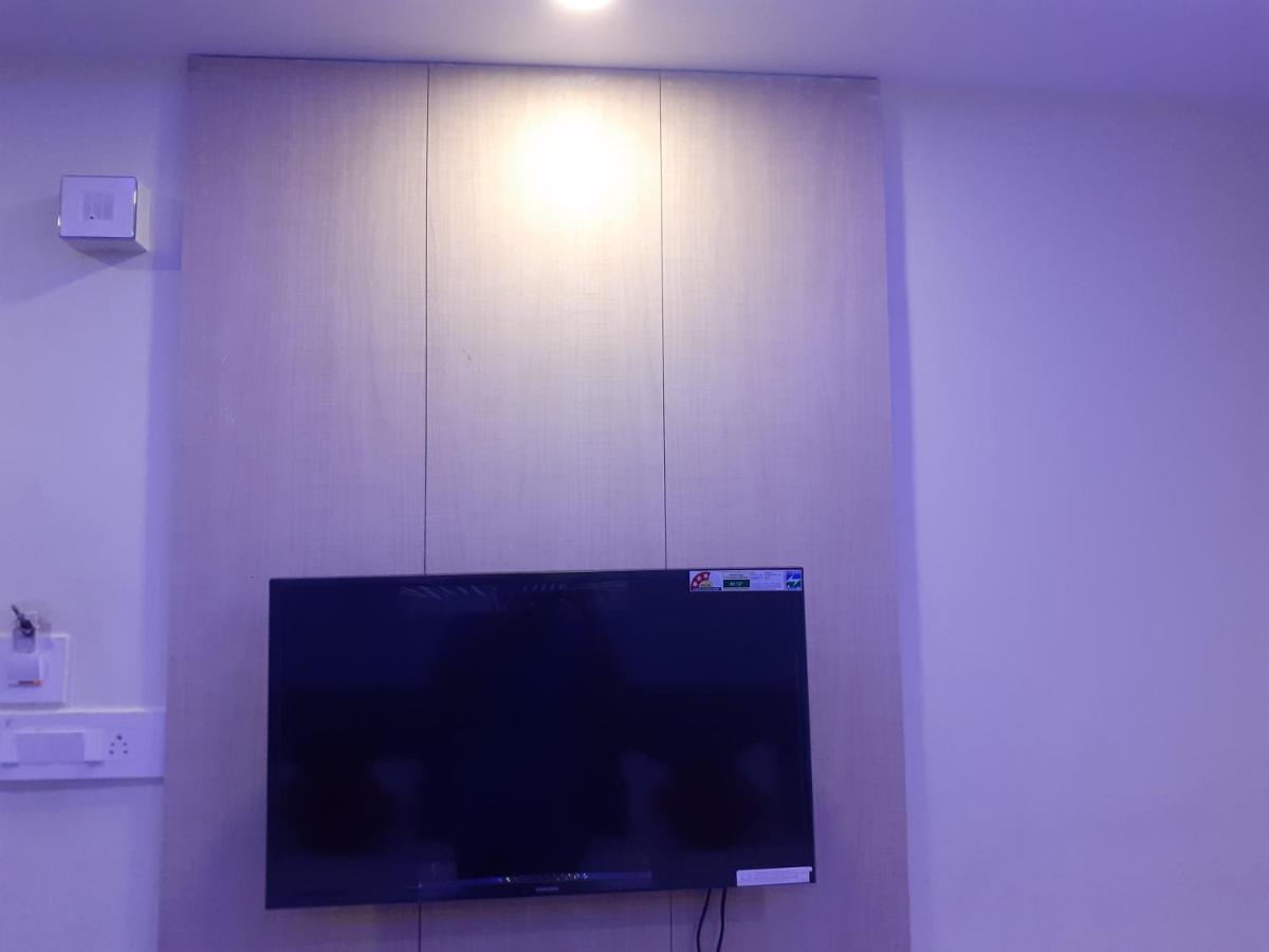 Hotel Delight Deluxe Pipra Dewās المظهر الخارجي الصورة