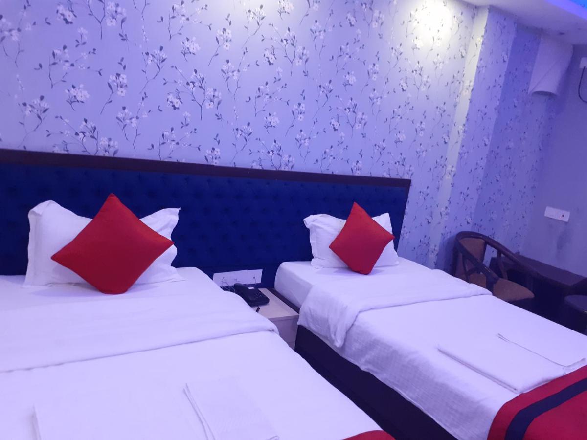 Hotel Delight Deluxe Pipra Dewās المظهر الخارجي الصورة