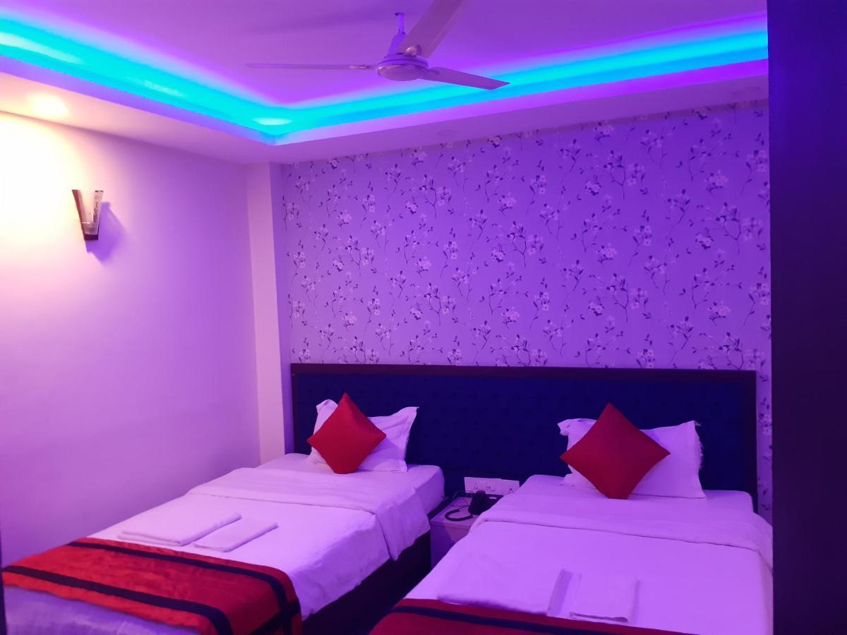 Hotel Delight Deluxe Pipra Dewās المظهر الخارجي الصورة