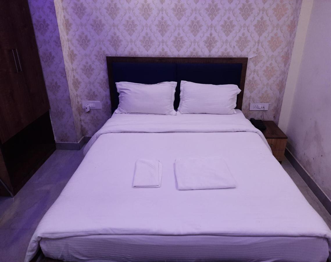 Hotel Delight Deluxe Pipra Dewās المظهر الخارجي الصورة