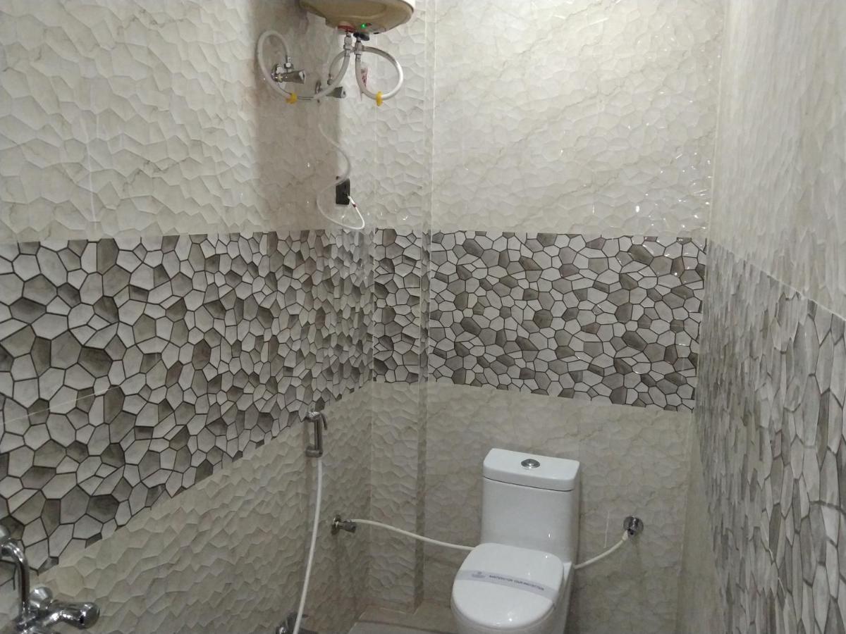 Hotel Delight Deluxe Pipra Dewās المظهر الخارجي الصورة